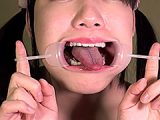 63ミリ長舌姫の口腔と特濃唾液の顔舐め